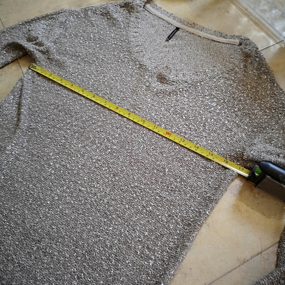 🔵3/$30 Shimmering Shirt/Sweater Pull Over - Picture 6 of 10